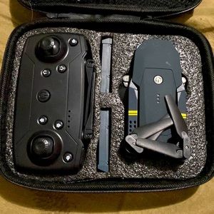 I’m selling a drone for $250 I’ve flown in a couple of times